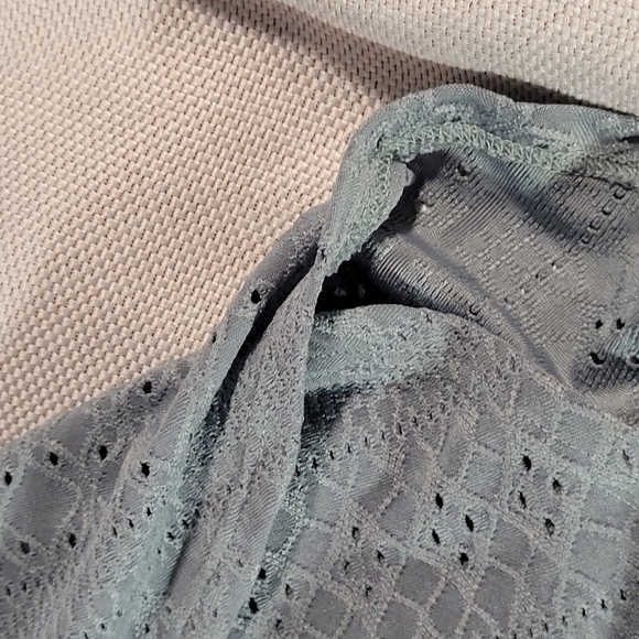 BloomChic Green Lace Top - Picture 6 of 9